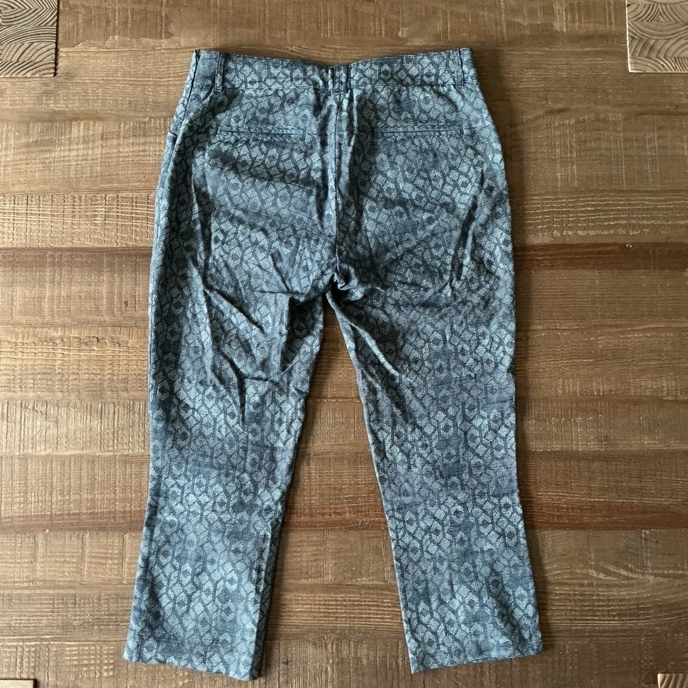 Cartonnier Anthropologie Blue Patterned Capris Pants Size 8 - Picture 8 of 8